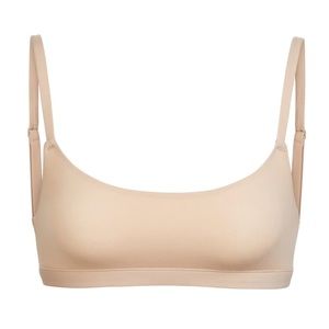 SKIMS FITS EVERYBODY BRA